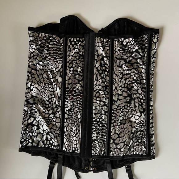 NWOT Seven ‘Til Midnight Strapless Bustier and Thong - Size XL - Picture 3 of 5